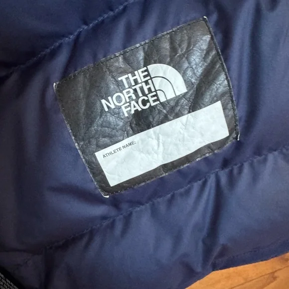 The north face Greenland jacket with fur hood medium - 10/12 - Picture 4 of 8